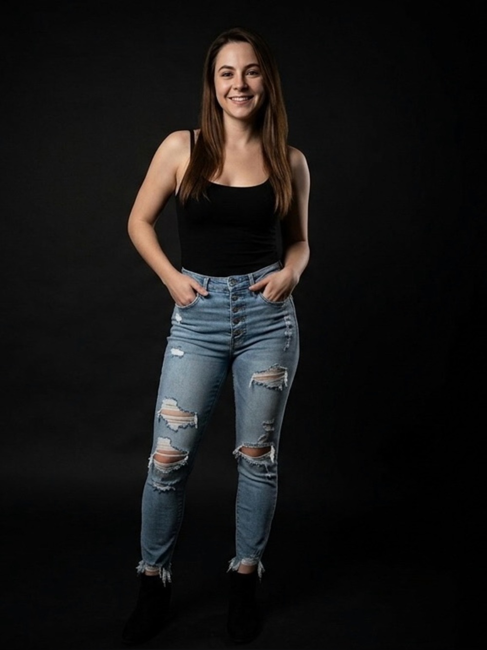 No Boundaries Cropped Distressed Skinny Jeans